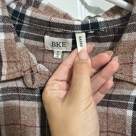 BKE Tan and Black Plaid Button Down Shirt - Picture 2 of 4
